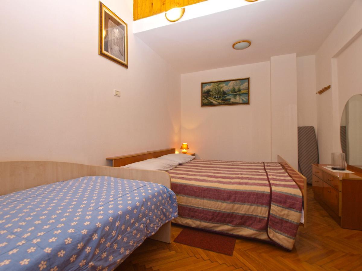 Apartments Mladen 1588 Pula Exterior photo